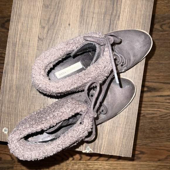 Brown winter/fall bootie - Picture 2 of 3